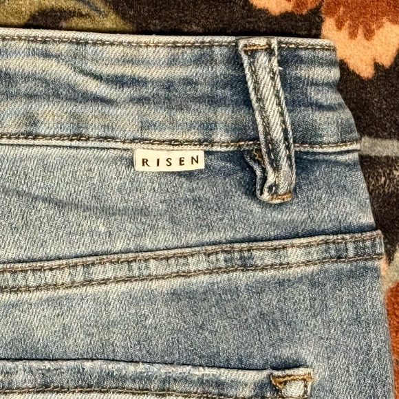 Risen | Freckled Poppy High Rise Destroyed Distressed Ankle Flare Jeans (9/29) - Picture 4 of 8